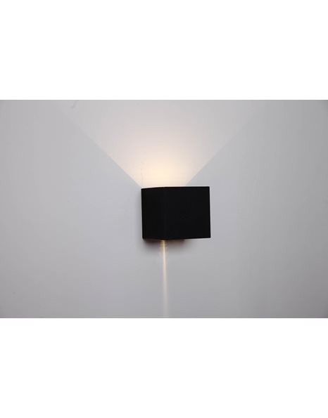 Φωτιστικό απλίκα LED 1X7W 3000K 230V IP54 Μαύρο